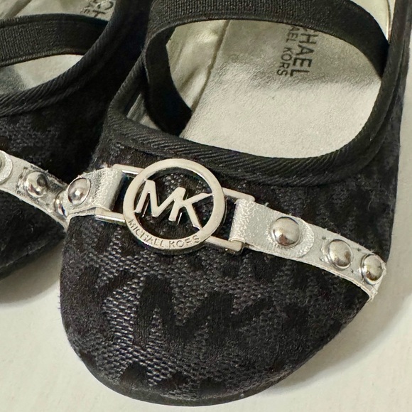 Michael Kors flats w straps, Little girls, baby girls, size 7, black - Picture 6 of 6